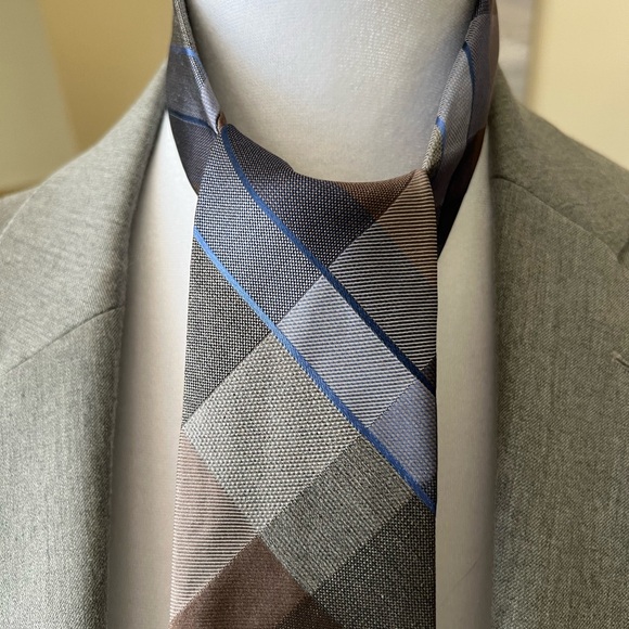 Kenneth Cole Reaction Plaid Necktie in Brown and Blue - Picture 1 of 4